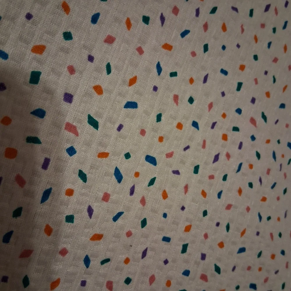 Vintage 90s Crepe Fabric Tablecloth Bright Color Speckled‎ Lace Lg Easter Spring